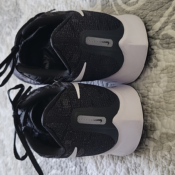 Nike Running Sneakers - Picture 2 of 9